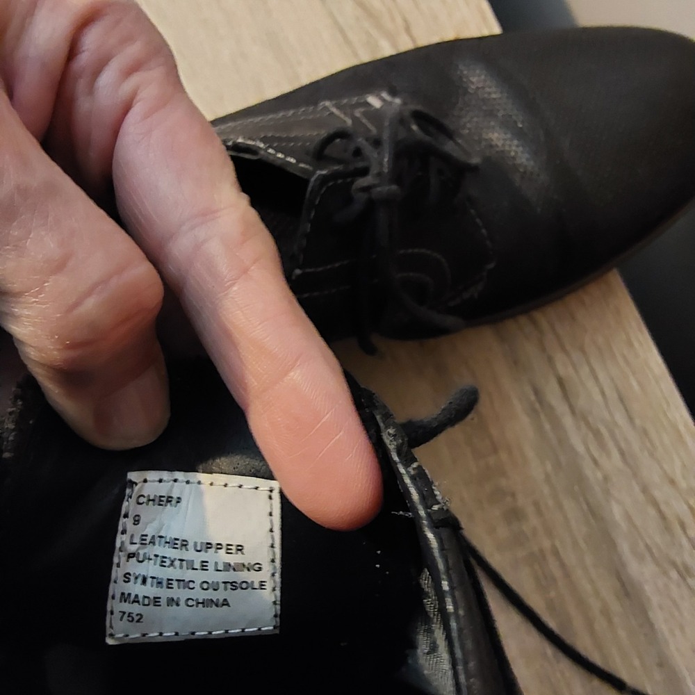 Steve Madden Mens Cherp Derby Dress Shoes 10.5 Black Leather Perforated Lace Up - Picture 7 of 9